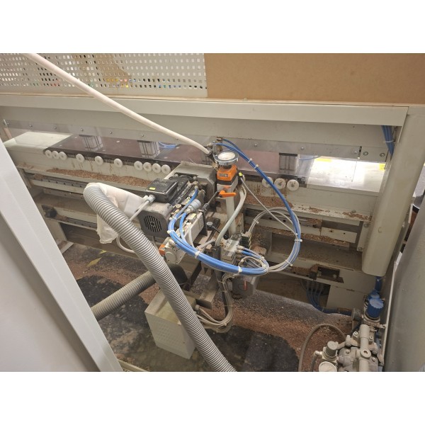 Stroj za avtomatsko vstavljanje moznikov KOCH 